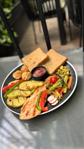 عکس کافه رستوران پاویون مهکان