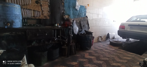 عکس تعمیرگاه اتومبیل (استاد علی)