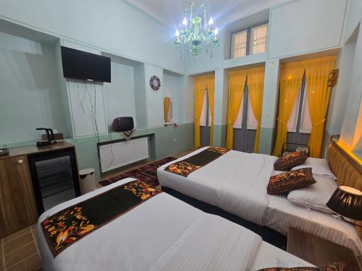 عکس کافه چهارستون