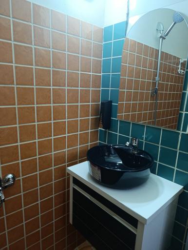 عکس هتل بومگردی و کافه چهارستون