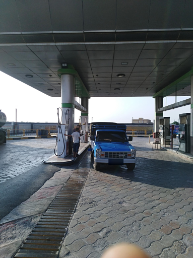 عکس جایگاه سوخت (CNG و بنزین)
