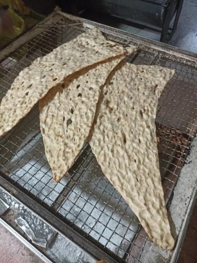 عکس نان سنگکی سنتی