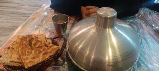 دیزی سرا و کباب امیری هوشنگ گرگ