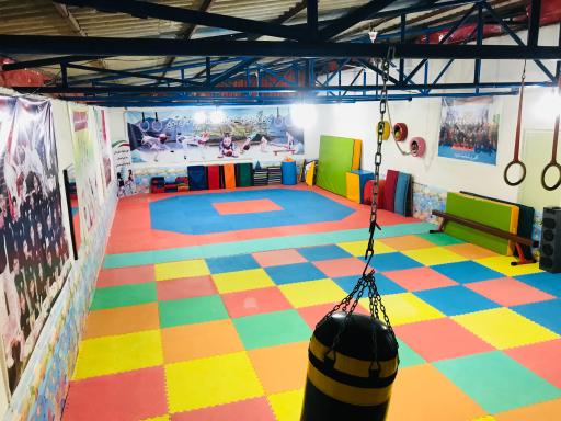 عکس مجتمع ورزشی بندپی