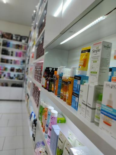 عکس گالری آرایشی و بهداشتی هیلدا