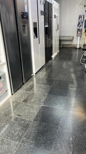 عکس فروشگاه لوازم خانگی آدینه