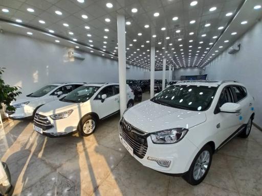 عکس نمایندگی ۱۷۵۱ کرمان موتور