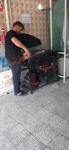 عکس شیشه اتومبیل حسین