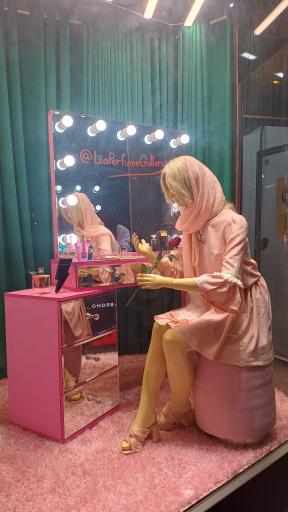 عکس گالری لیا