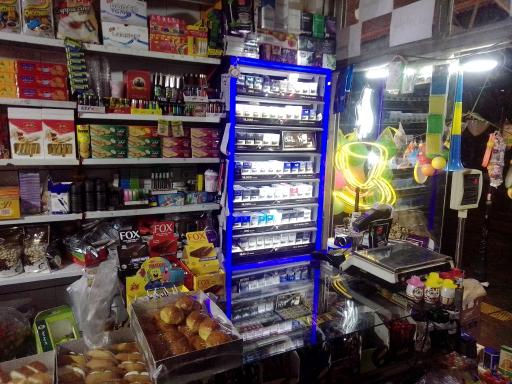 عکس فروشگاه شهرمن