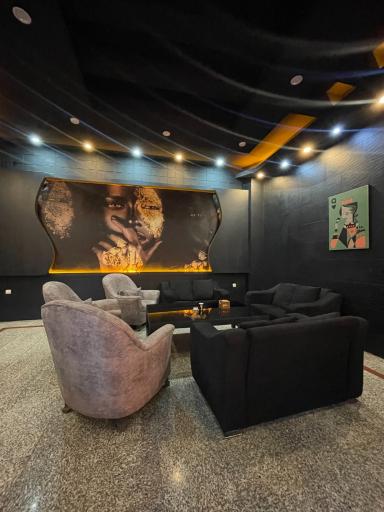 عکس کافه  دنج تیسفون