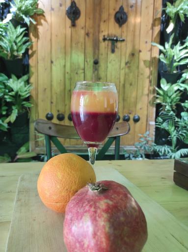 عکس کافه سیب سبز