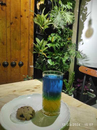 عکس کافه سیب سبز