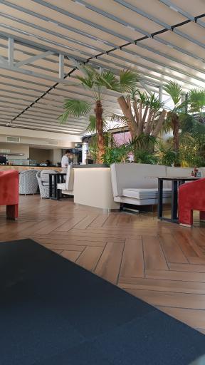 عکس کافه رستوران دژاوو