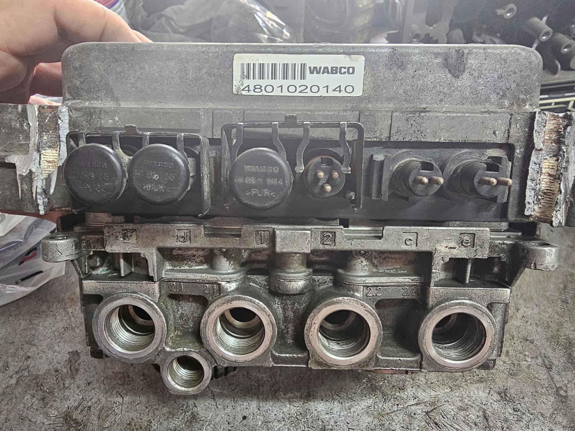 عکس خدمات فنی تریلر علیزاده