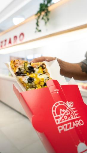 عکس رستوران ایتالیایی پیزارو