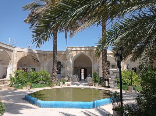 عکس مسجد و مدرسه خان جهرم