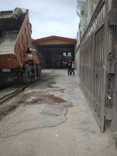 عکس کارواش عباس عمو