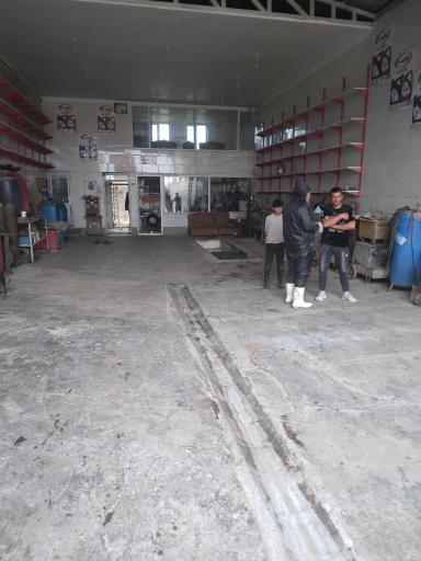 عکس کارواش عباس عمو