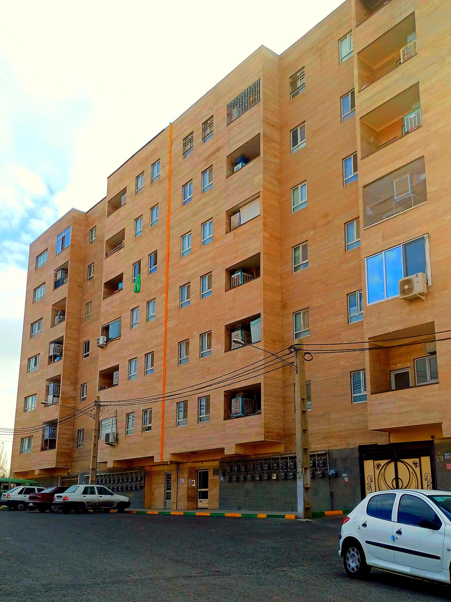 عکس ساختمان باران