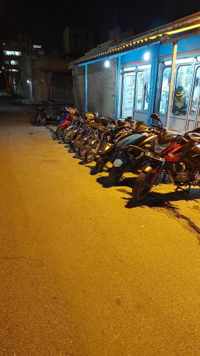 عکس تعمیرگاه موتورسیکلت محسن