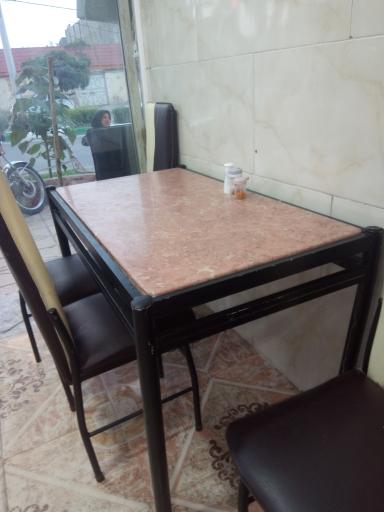 عکس کبابی و جگرکی مصطفی