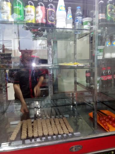 عکس کبابی و جگرکی مصطفی