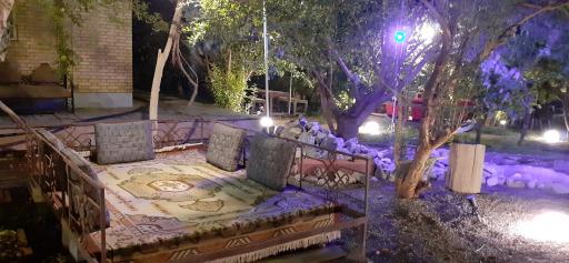 عکس باغ رستوران شارلوت