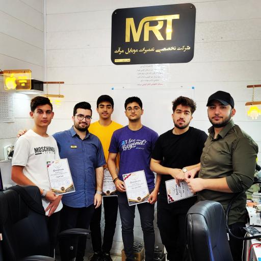 عکس تعمیرات موبایل MRT