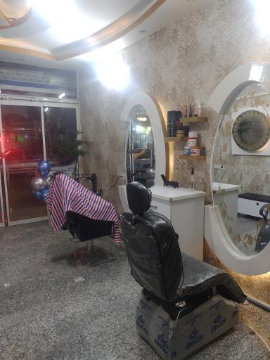 عکس پیرایش آرمین 