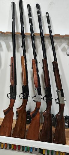 عکس فروشگاه مجاز اسلحه و مهمات آرمین