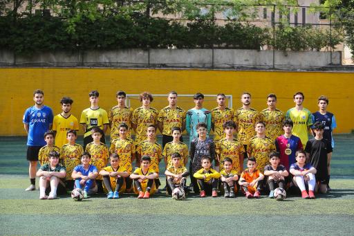 عکس آکادمی فوتبال رسا