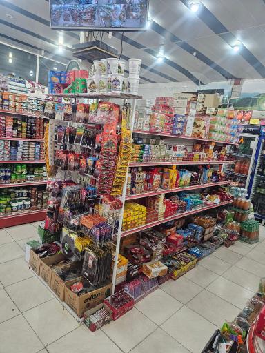 عکس فروشگاه لوتوس