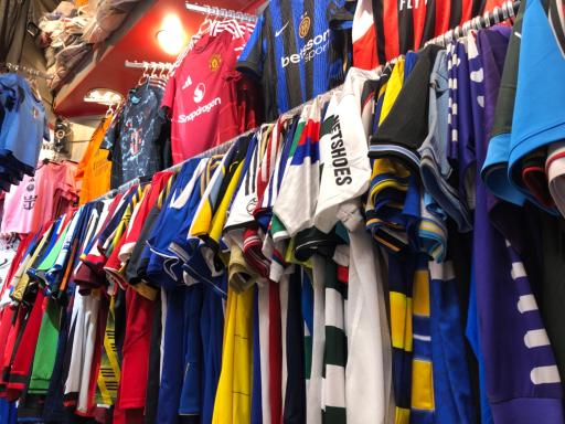 عکس فروشگاه چمپیون