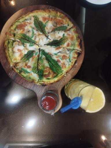 عکس رستوران غروب