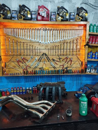 عکس اتومکانیک علی مجهز به دستگاه دیاگ