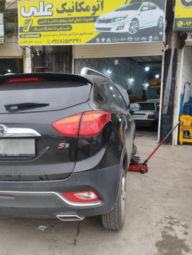 عکس اتومکانیک علی مجهز به دستگاه دیاگ