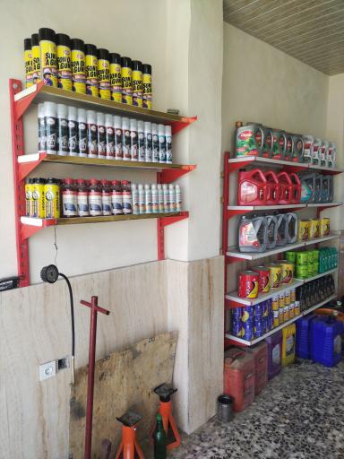 عکس تعویض روغن و آپاراتی عمو علی