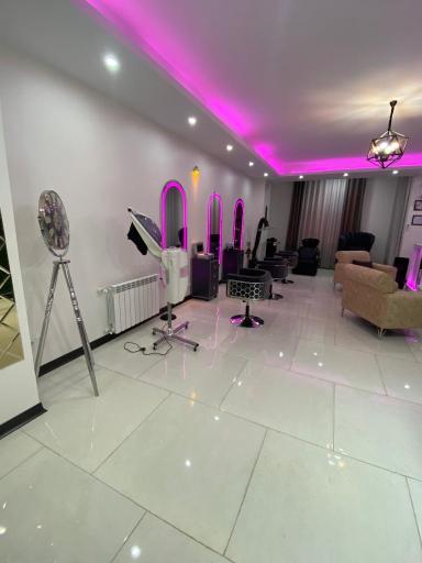 عکس سالن زیبایی ملیکا حسینی