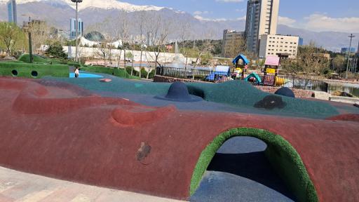 عکس زمین بازی کودکان