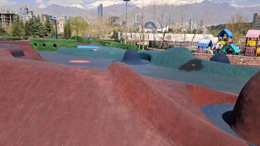 عکس زمین بازی کودکان