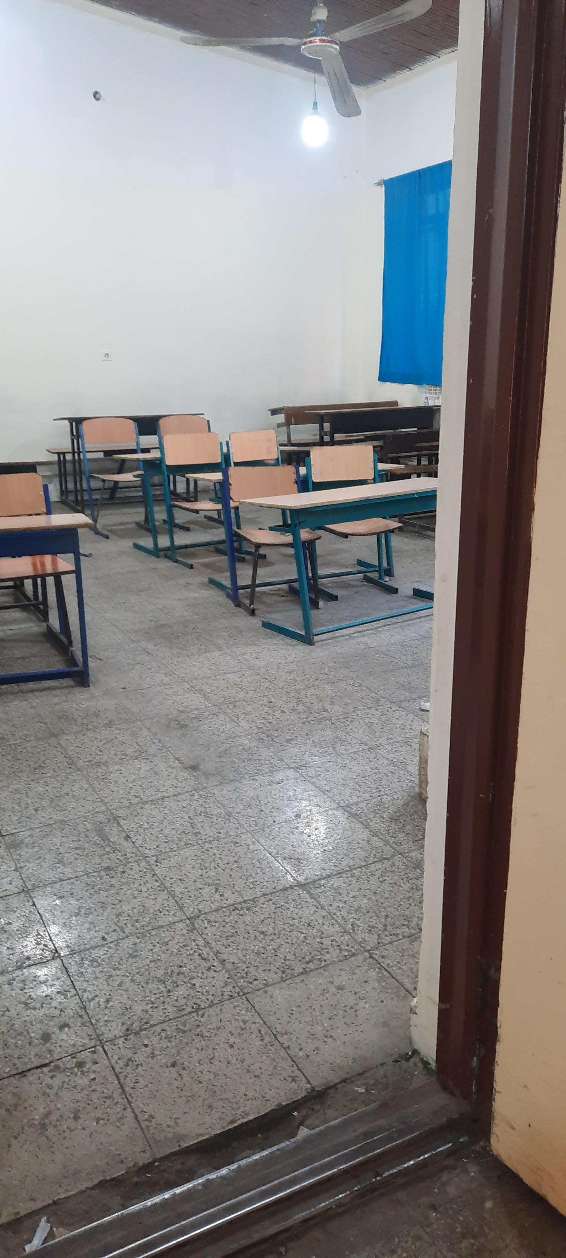 عکس آکادمی زبان امیرکبیر