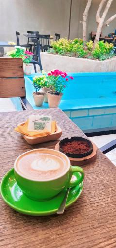 عکس کافه کتاب خانه اکنون