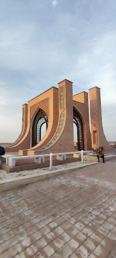 عکس مقبره شهدای گمنام دارخوین