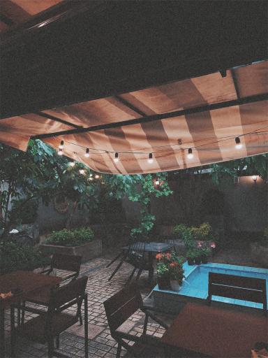 عکس کافه کتاب خانه اکنون