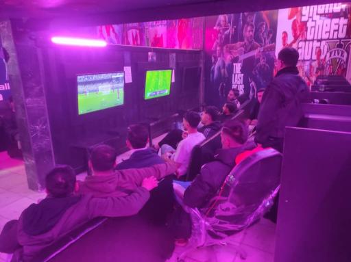 عکس کافه گیم ناسا