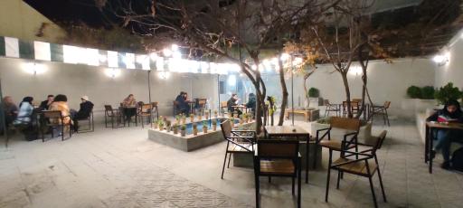 کافه کتاب خانه اکنون