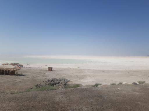 عکس پل دریاچه ارومیه