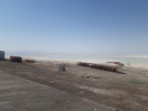 عکس پل دریاچه ارومیه