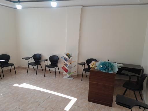 عکس آموزشگاه زبان ملل فرد 2